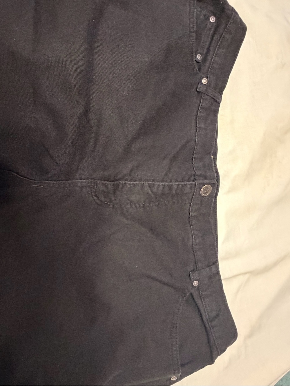 Gloria Vanderbilt Straight-Leg Jeans in Black - Picture 2 of 4